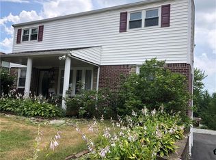 278 Bost Dr, West Mifflin, PA 15122