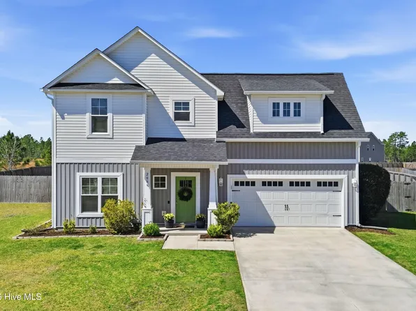 208 Chestwood Drive, Hubert, NC 28539