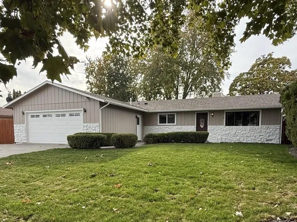 8303 W Deschutes Ave, Kennewick, WA 99336