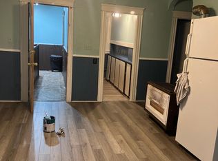 305 Grove St FLOOR 3, Woonsocket, RI 02895