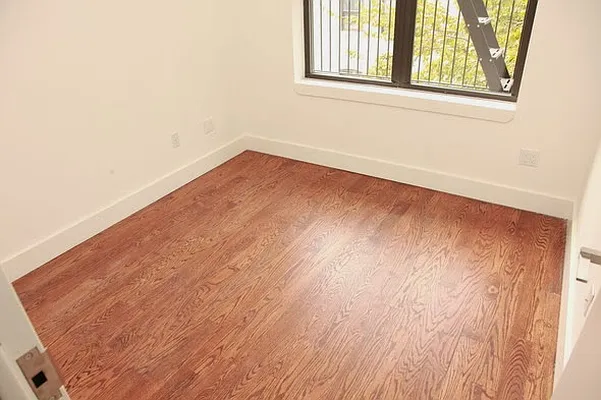 Rented by EXR | media 63