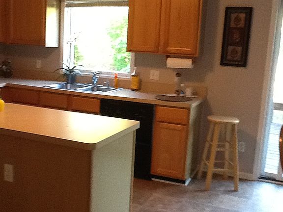 3rd image of 6764 Berwick Dr