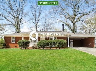 33 Skyline Dr SE, Cartersville, GA 30120