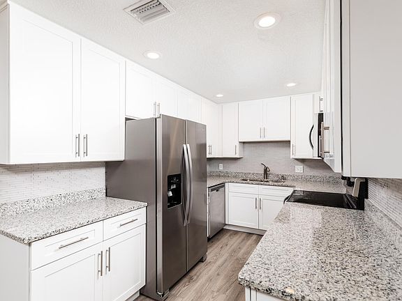 3rd image of 4050 4th St N APT 313