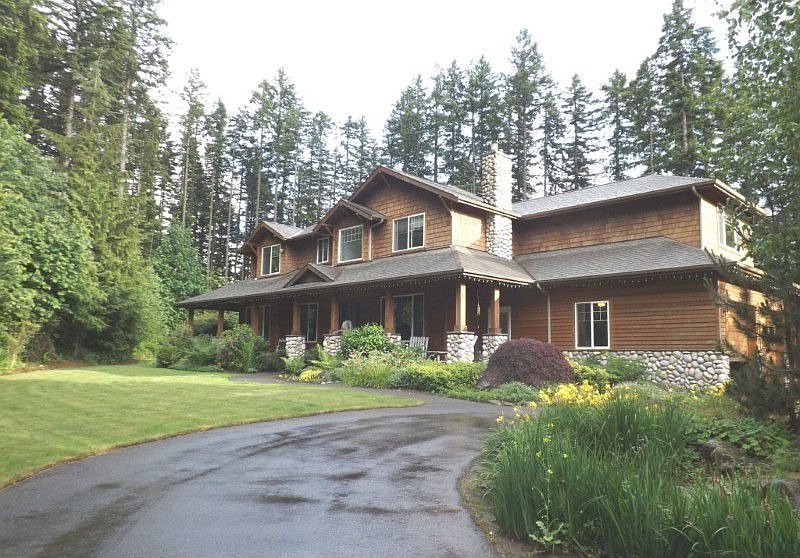 View of front of home from the circular driveway.