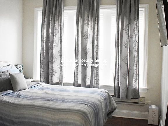 4th image of 3817.5 N Greenview Ave #3E