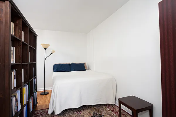Sold by Stribling | media 3