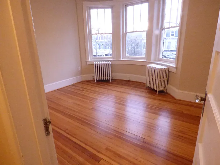1960 Biltmore St NW #3 — Photo 10