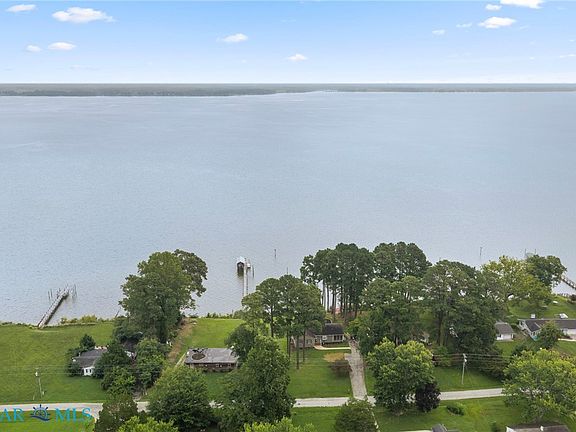 2nd image of 277 Riverside Dr