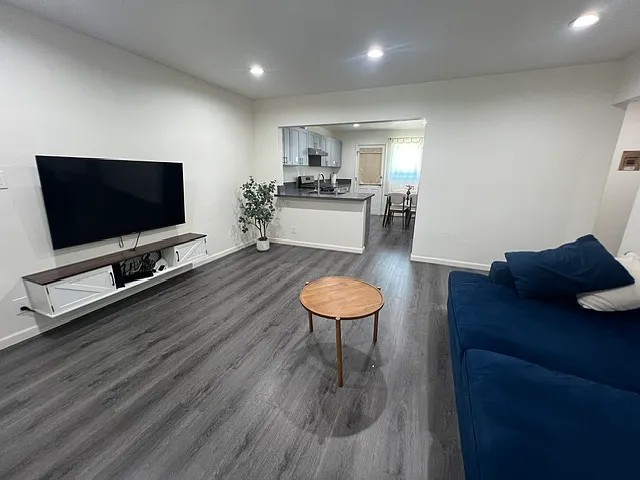 521 N Nicholson Ave #D — Photo 2