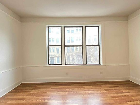 3rd image of 787 Saint Johns Pl #2B