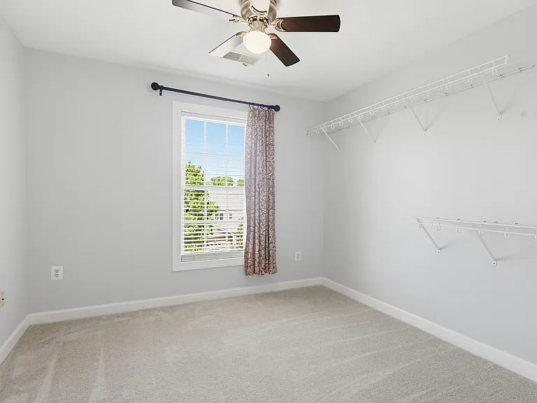 10635 Hillingdon Rd — Photo 16
