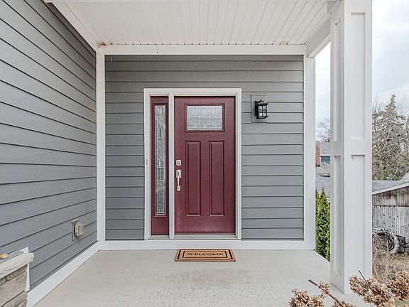 5th image of 108 E Henry St #806