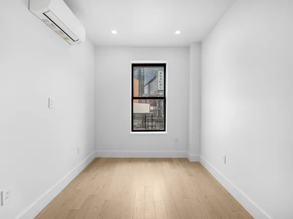 480 Bergen Street image 11 of 15