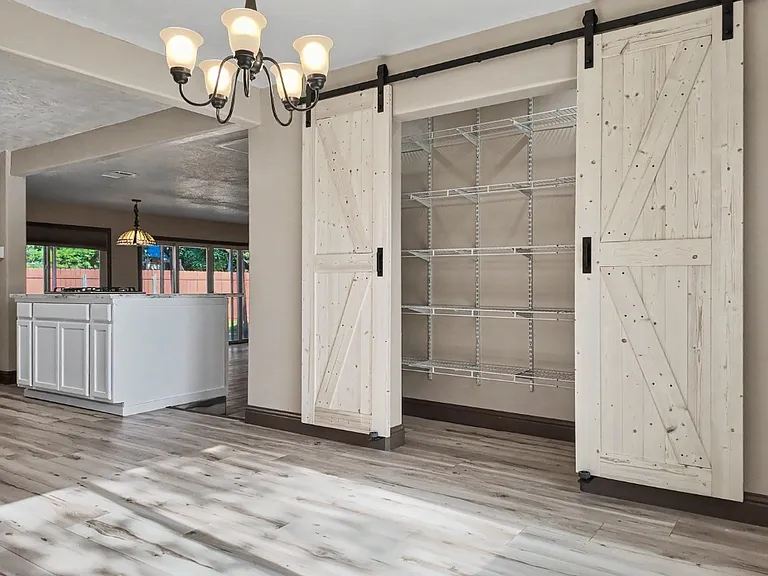 860 Watt Ave — Photo 12