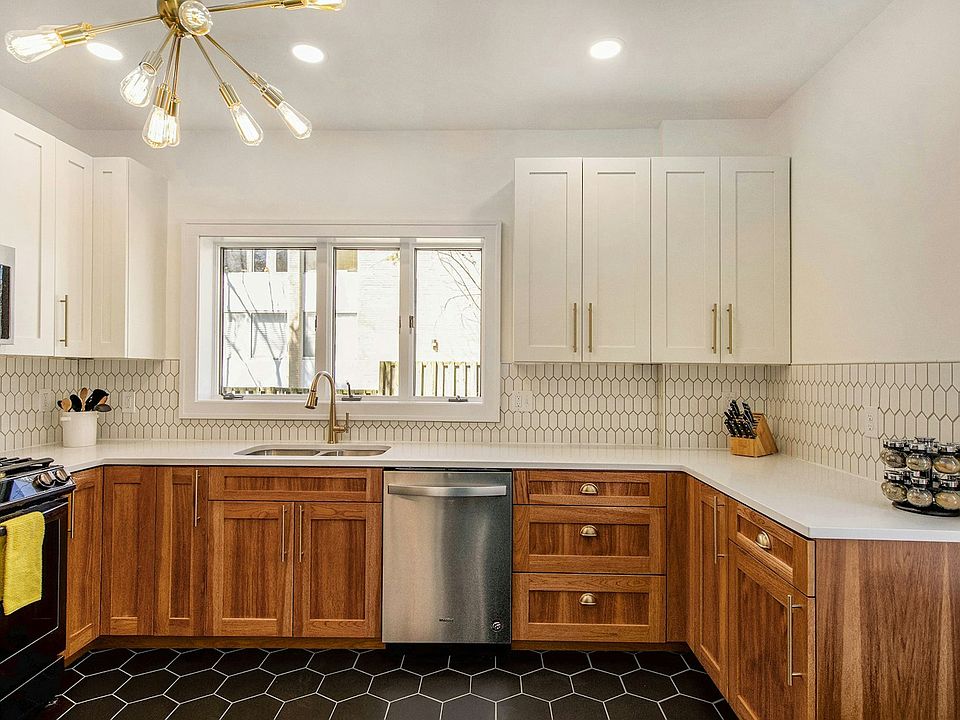 1st image of 1407 Morton Ave