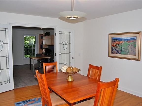 4th image of 3820 Windemere Dr