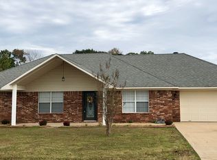 3 Dove Creek Dr, Vilonia, AR 72173