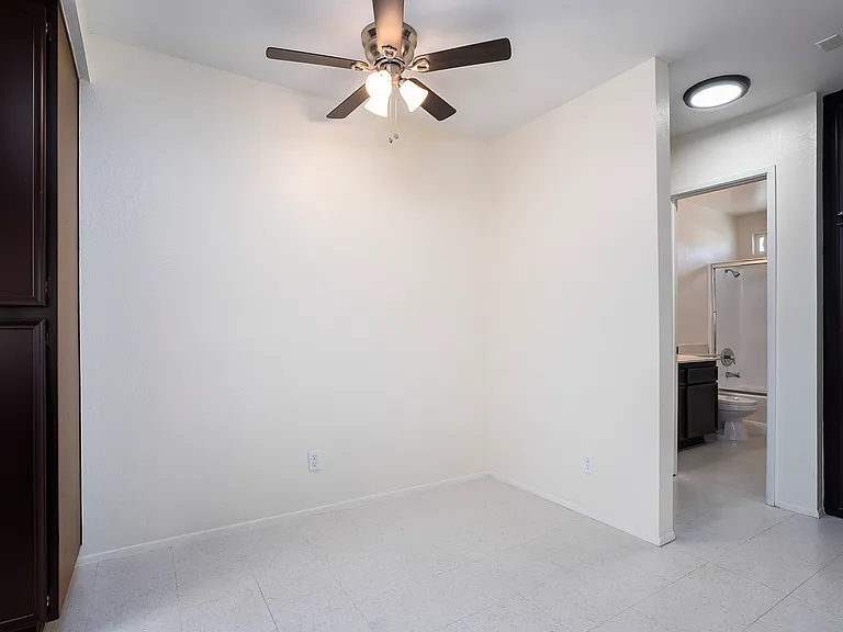 347 Roosevelt St #4A — Photo 11