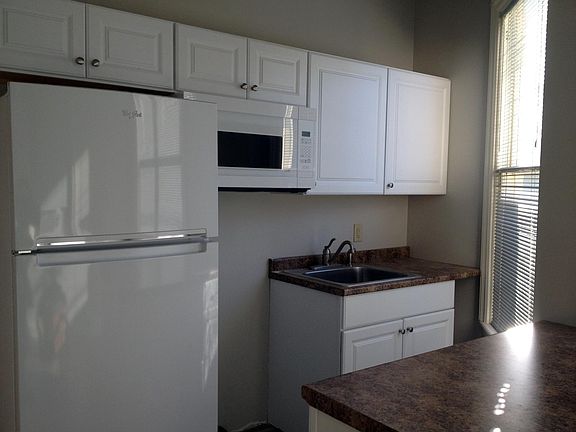 3rd image of 12 Pine St #1