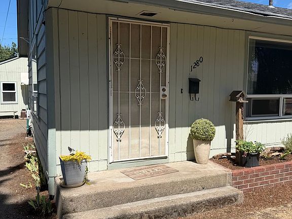 3rd image of 1280 L St