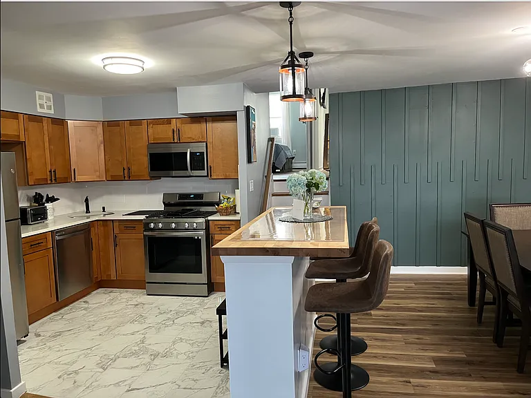 1220 Bergen Ave #3 — Photo 9