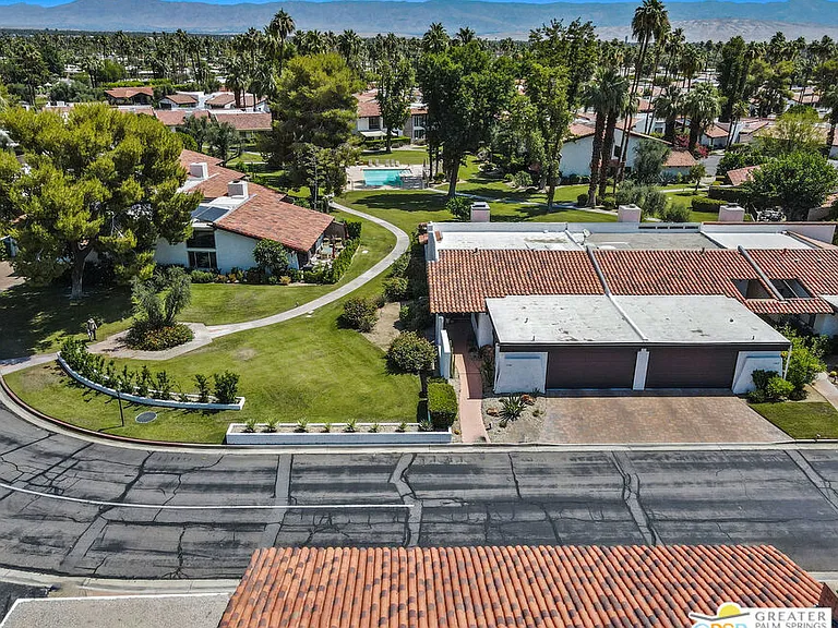 1347 Primavera Dr — Photo 55