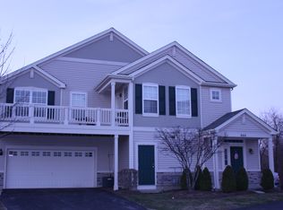 664 Arbor Cir, Lakemoor, IL 60051