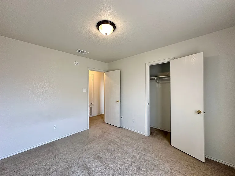 2706 Edgefield St — Photo 13
