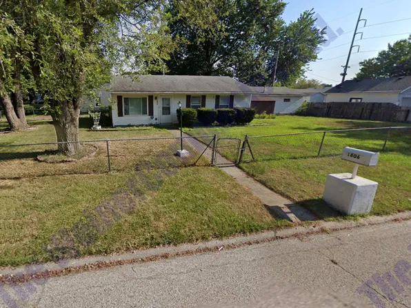 1806 Southwood Dr, Champaign, IL 61821