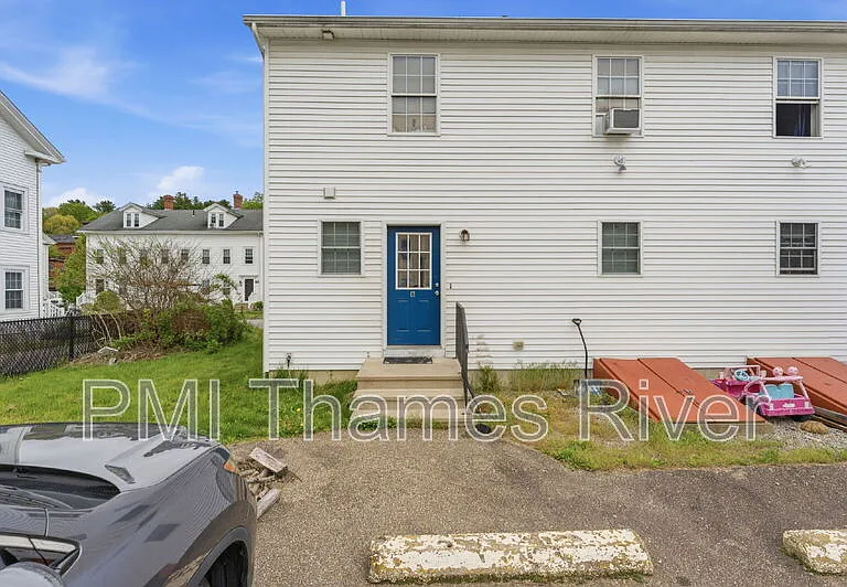 16 Central St — Photo 33