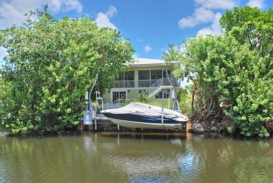 3rd image of 316 S Coconut Palm Blvd