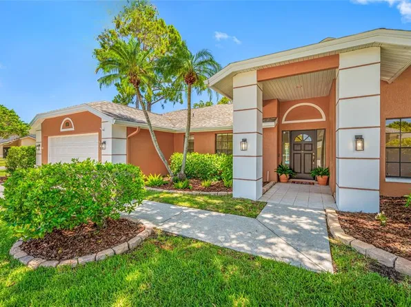 1111 Chatham Ct, Safety Harbor, FL 34695