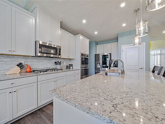 5th image of 6654 Antonio Dr