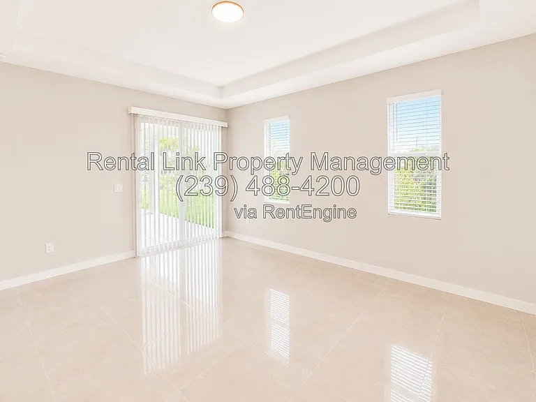 2116 NE 22nd Ave — Photo 15