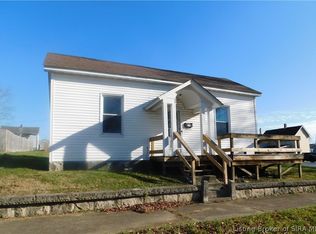 403 N High St, Salem, IN 47167