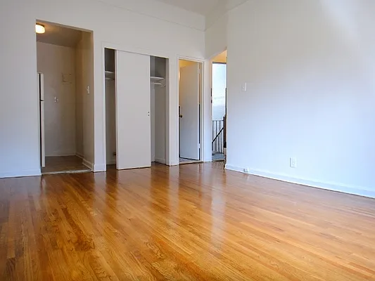 Rented by Balass Ralph, LREB | media 10