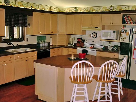 Nice open kitchen