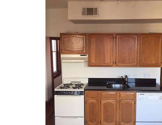 5th image of 2739 W Girard Ave