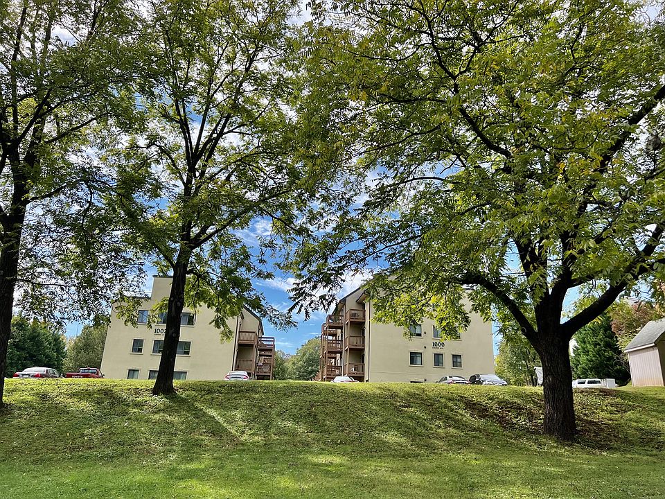 1st image of 1000 Linden Ave #Avenuen110