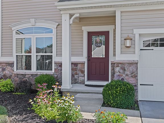 2nd image of 3137 Blackburn Ln