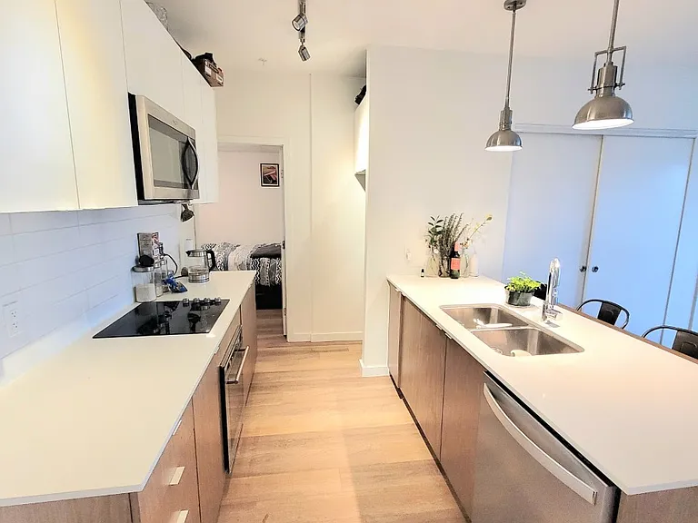 303 E Pender St — Photo 8