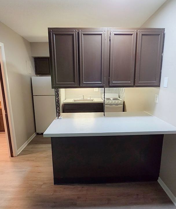 1st image of 2829 Douglas Ave APT 205