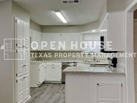 5th image of 7405 Steward Ln