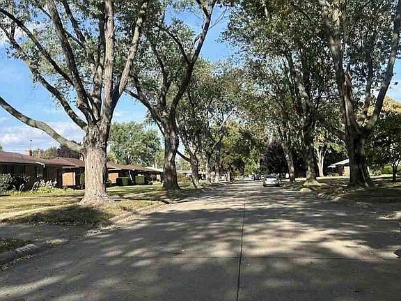5th image of 8774 Shannon Dr