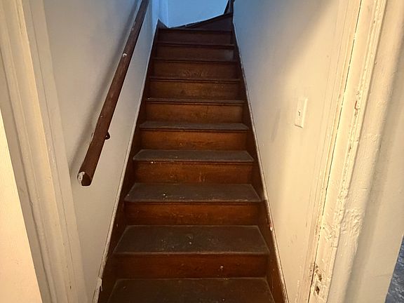 3rd image of 3028 English Ave