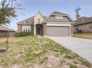 106 Red Deer Way, Huntsville, TX 77320