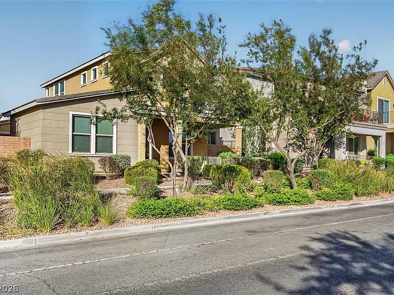 1100 E Sunset Rd — Photo 3