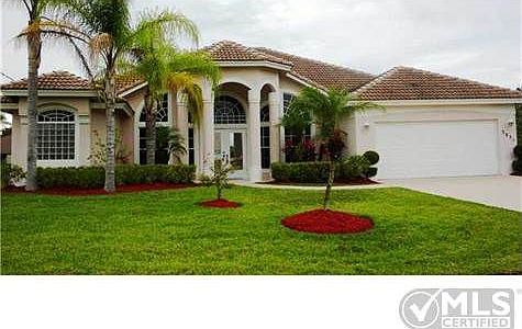 1st image of 3831 SW Savona Blvd