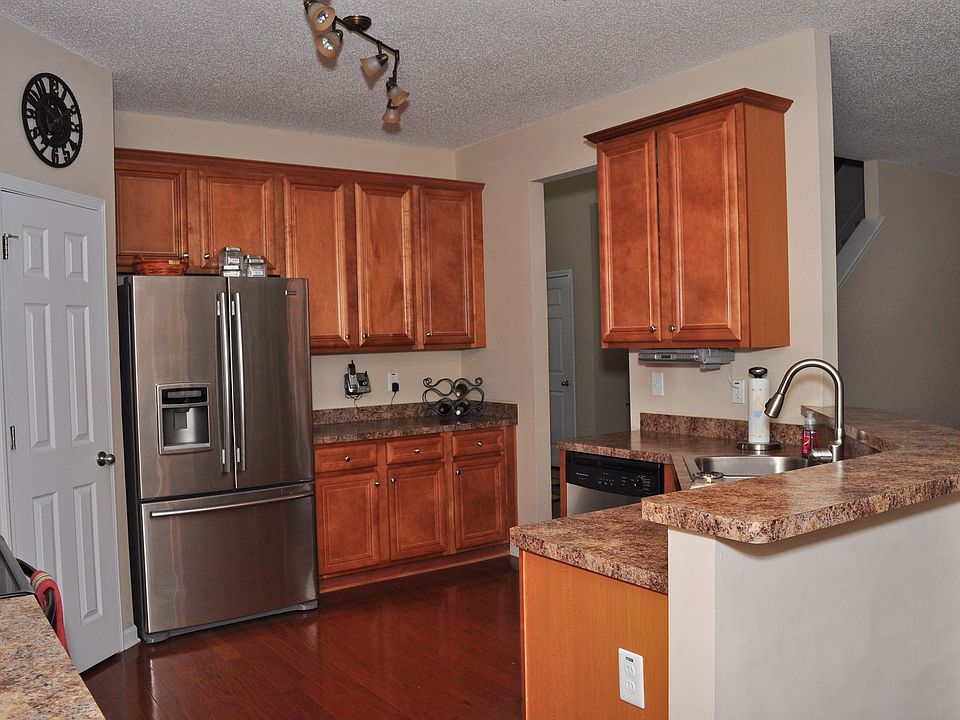 Loads of cabinets, large walk in pantry!